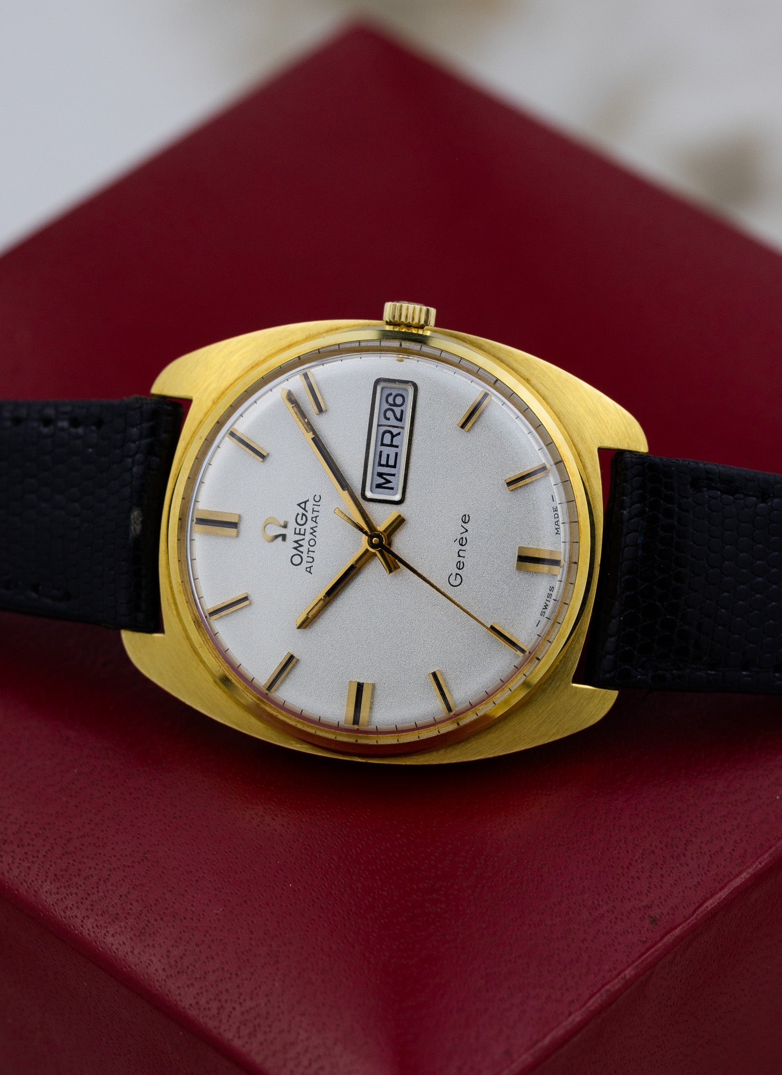 1970 18K Omega Geneve NOS/LNOS 162.9009 cal. 752 Box