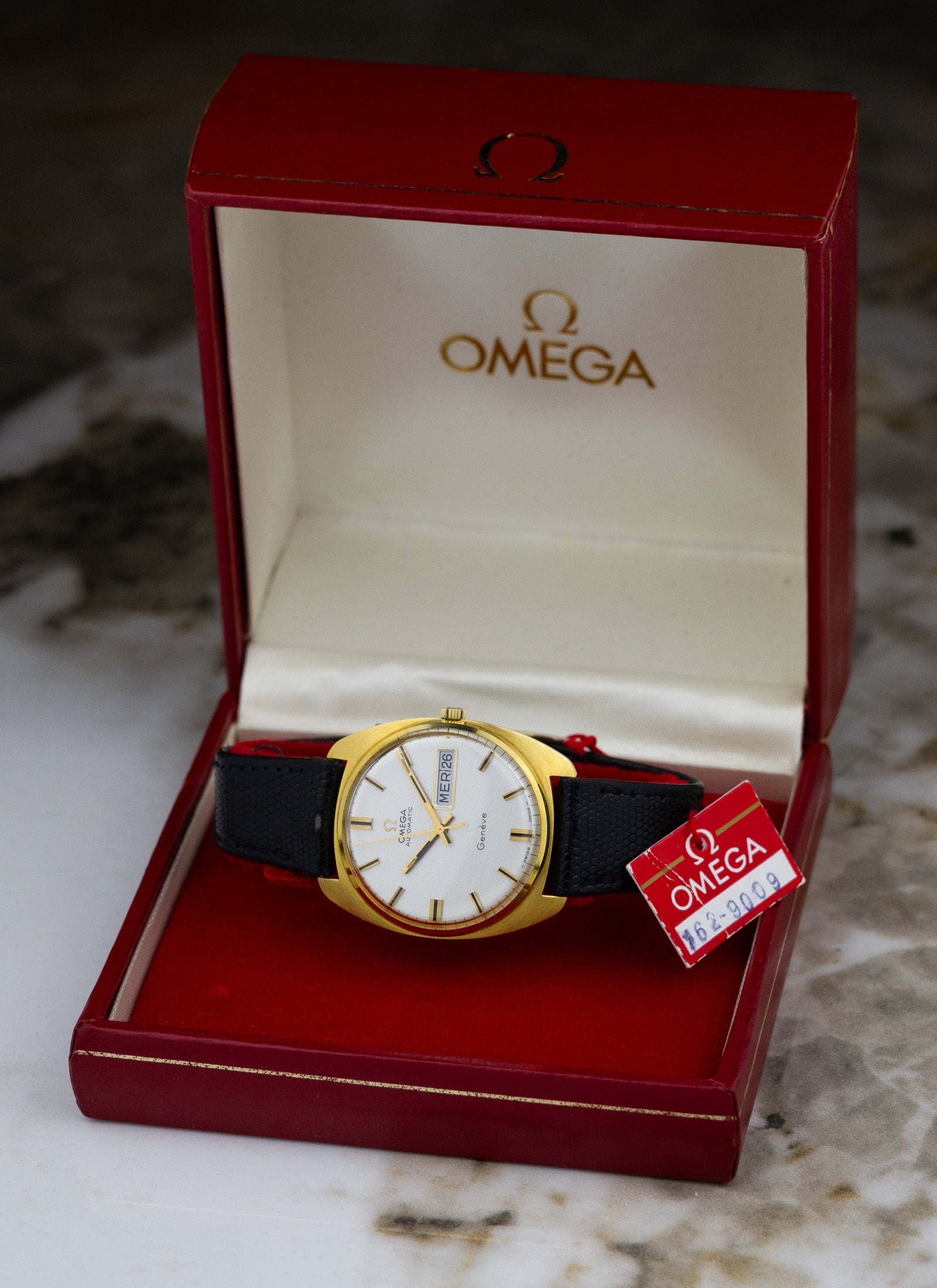 1970 18K Omega Geneve NOS/LNOS 162.9009 cal. 752 Box