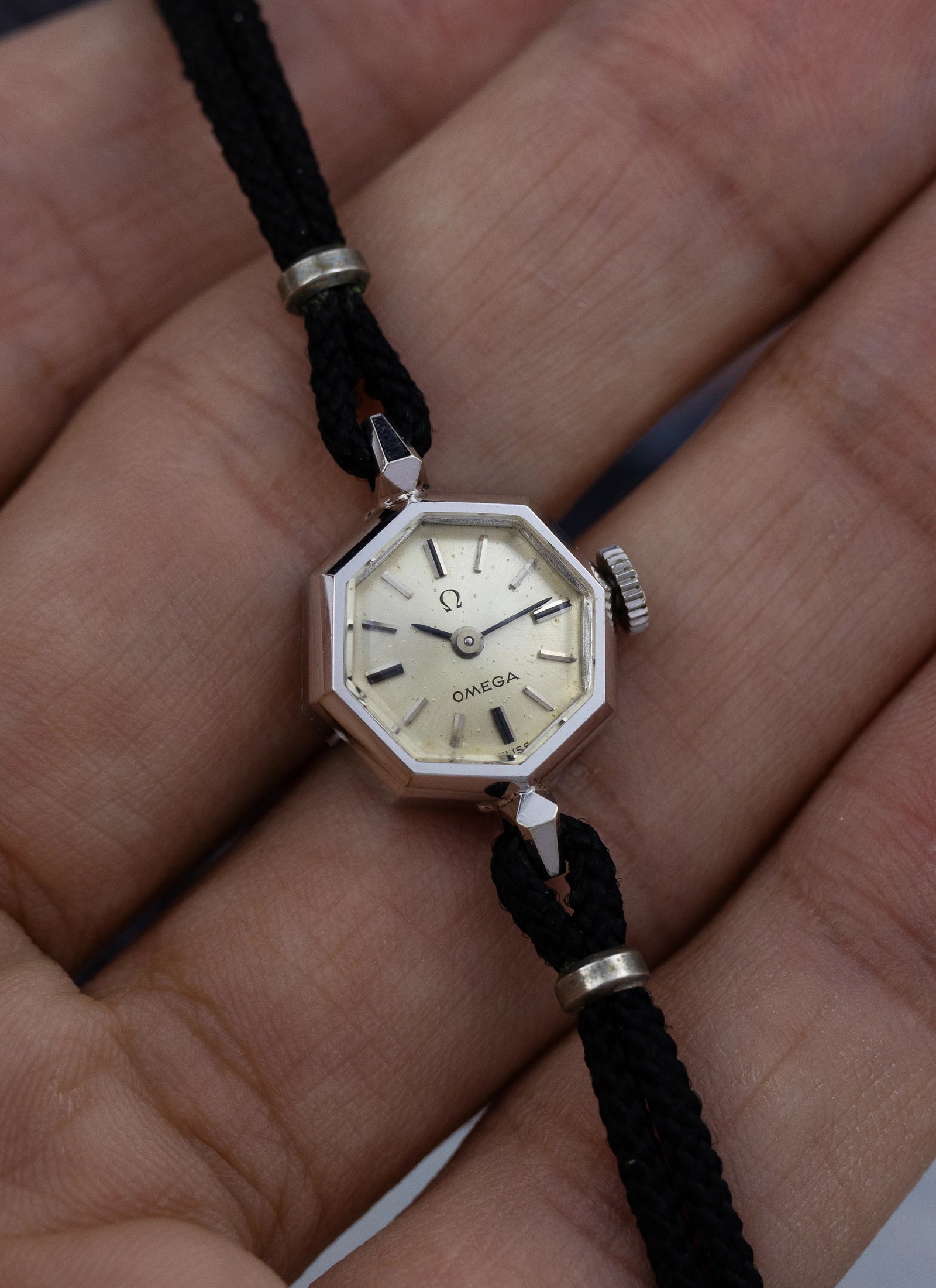 1966 14K Lady Omega Octagon EE5763 cal. 650