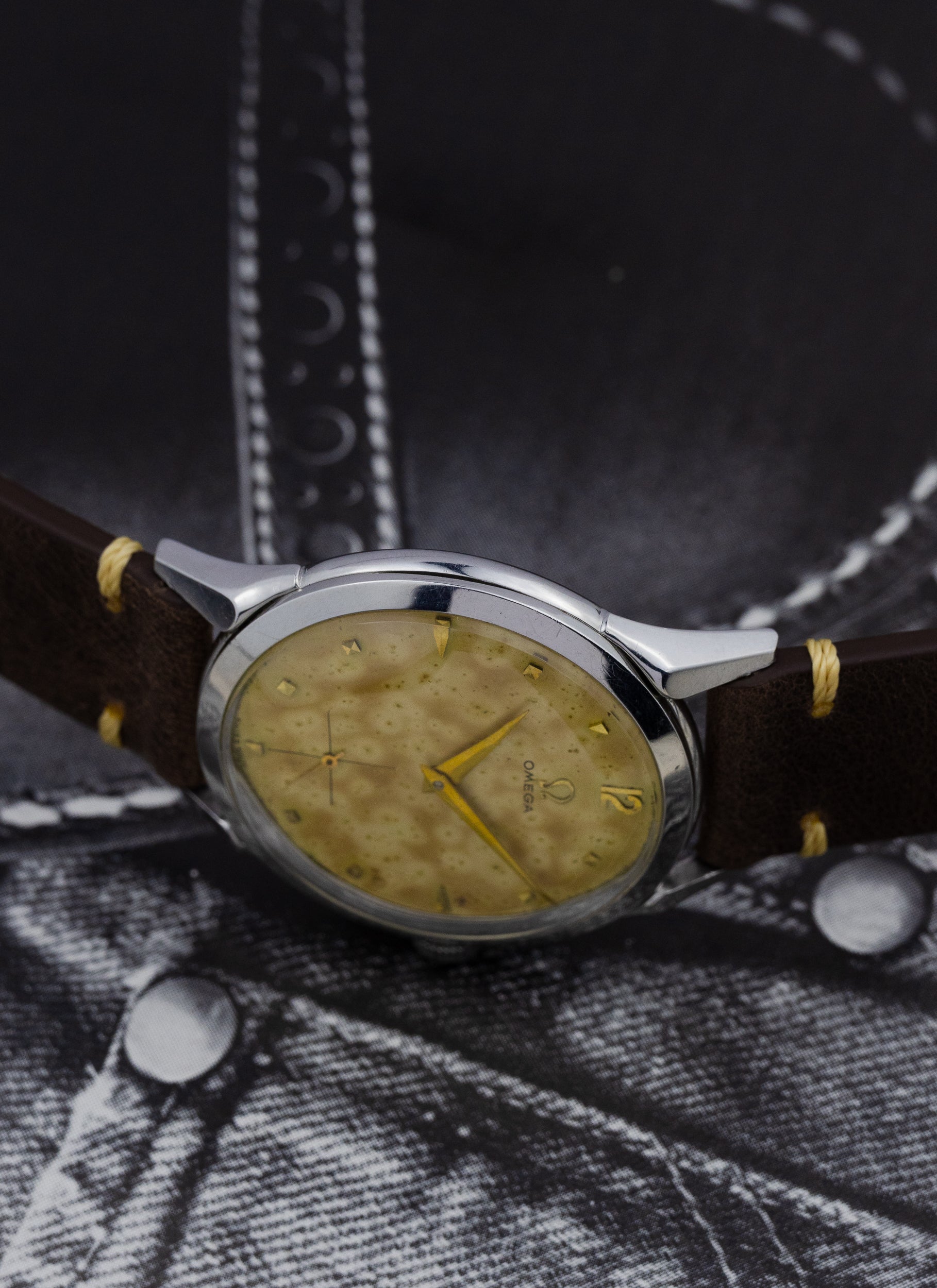 1952 Omega Jumbo Tropical Leopard Dial „Spider Lugs” 2605-10 cal. 266