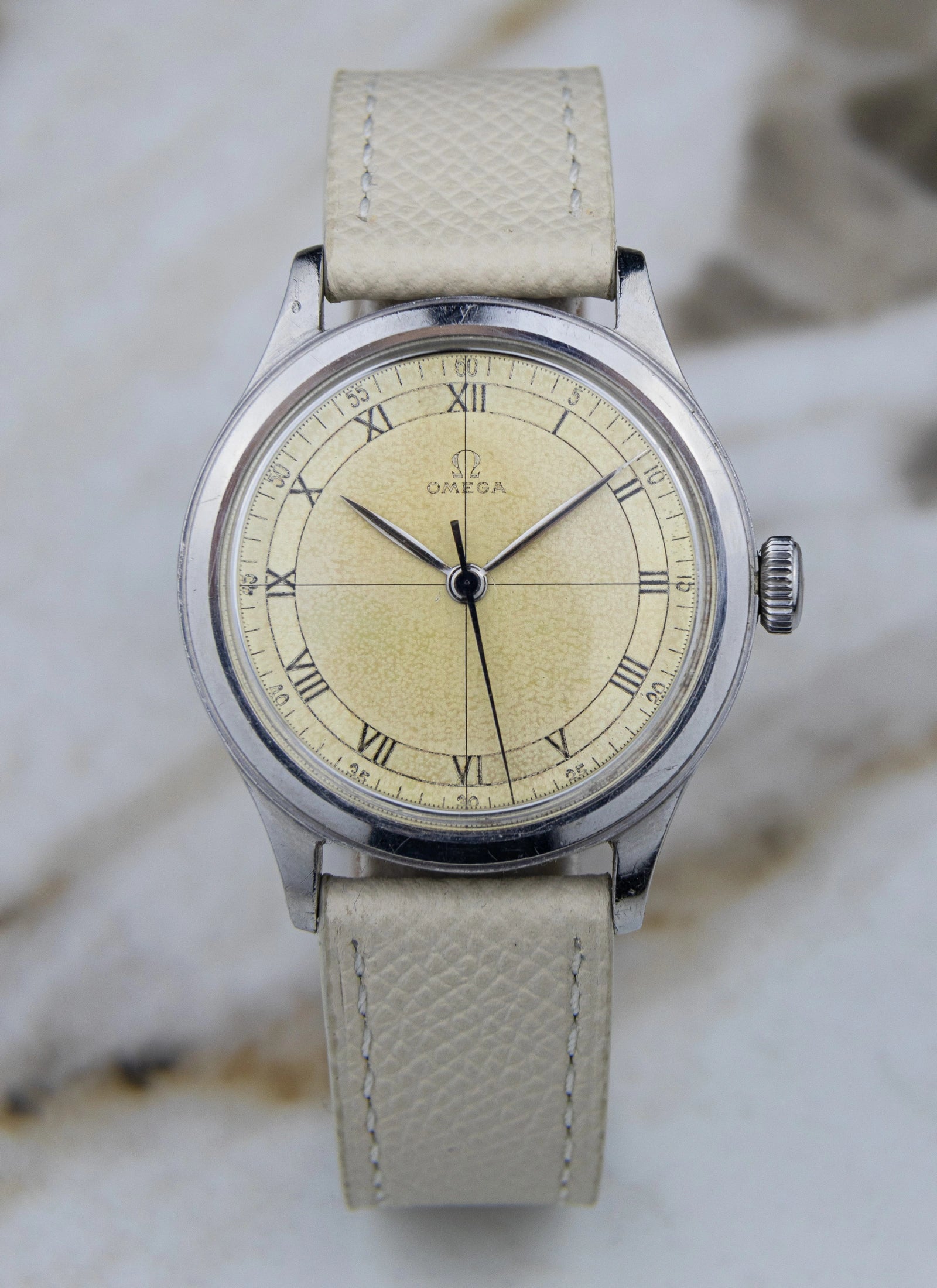 1944/45 Omega Sector Dial 2179 cal. 30T2