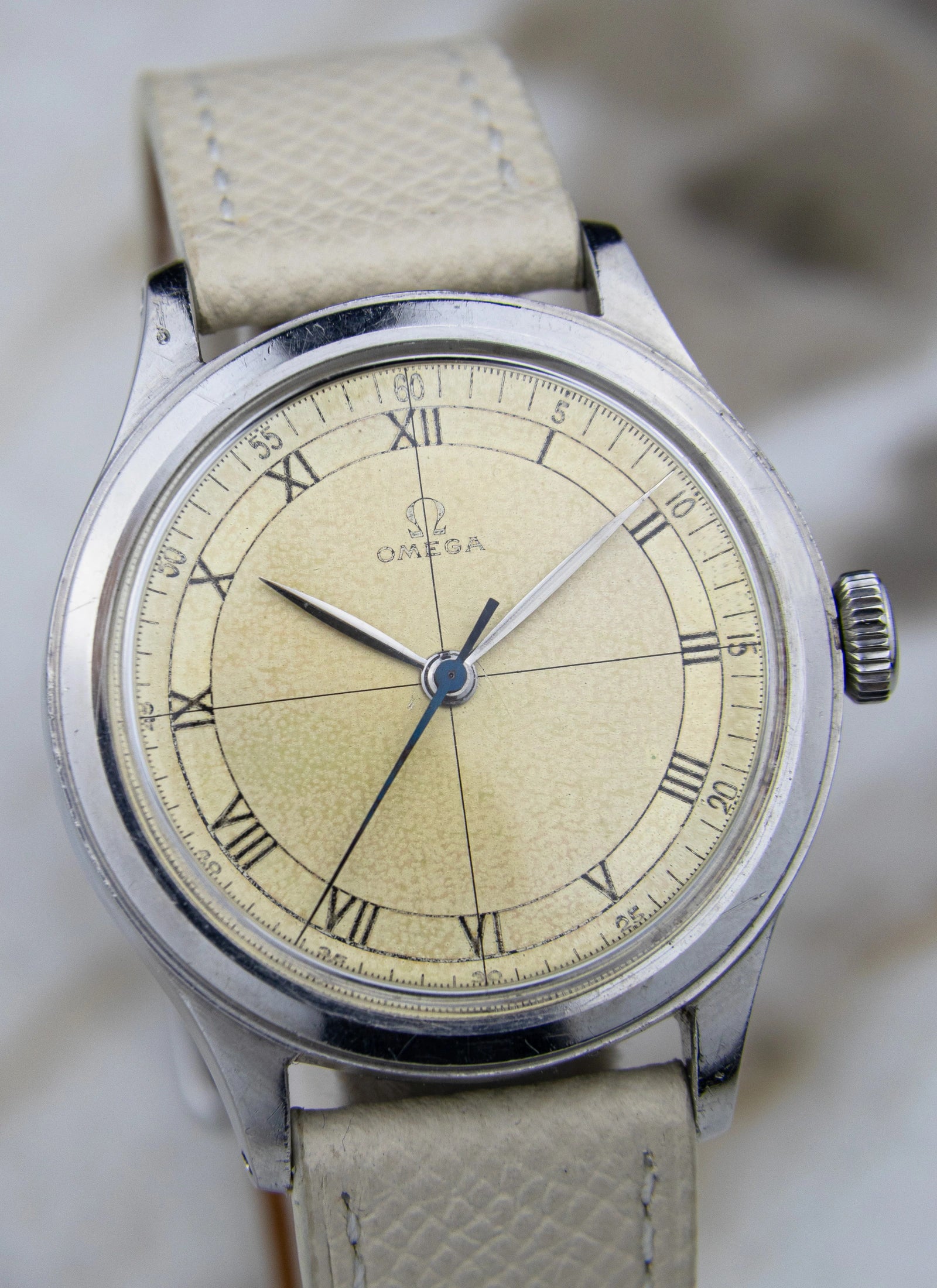 1944/45 Omega Sector Dial 2179 cal. 30T2