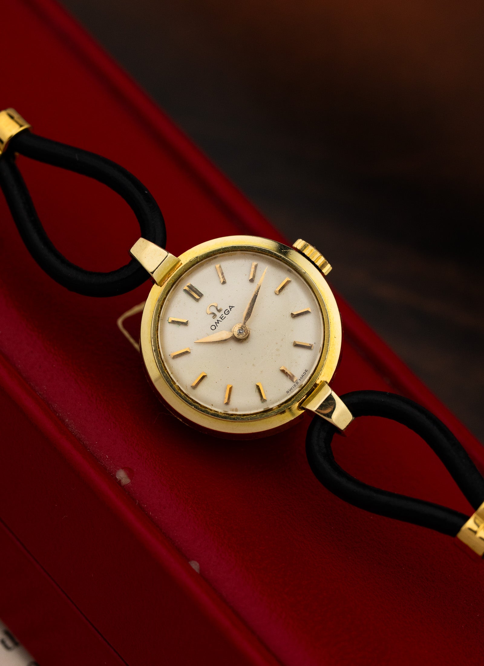 1958 14K Lady Omega Cocktail Watch 2939 1 cal. 244 Box Serviced