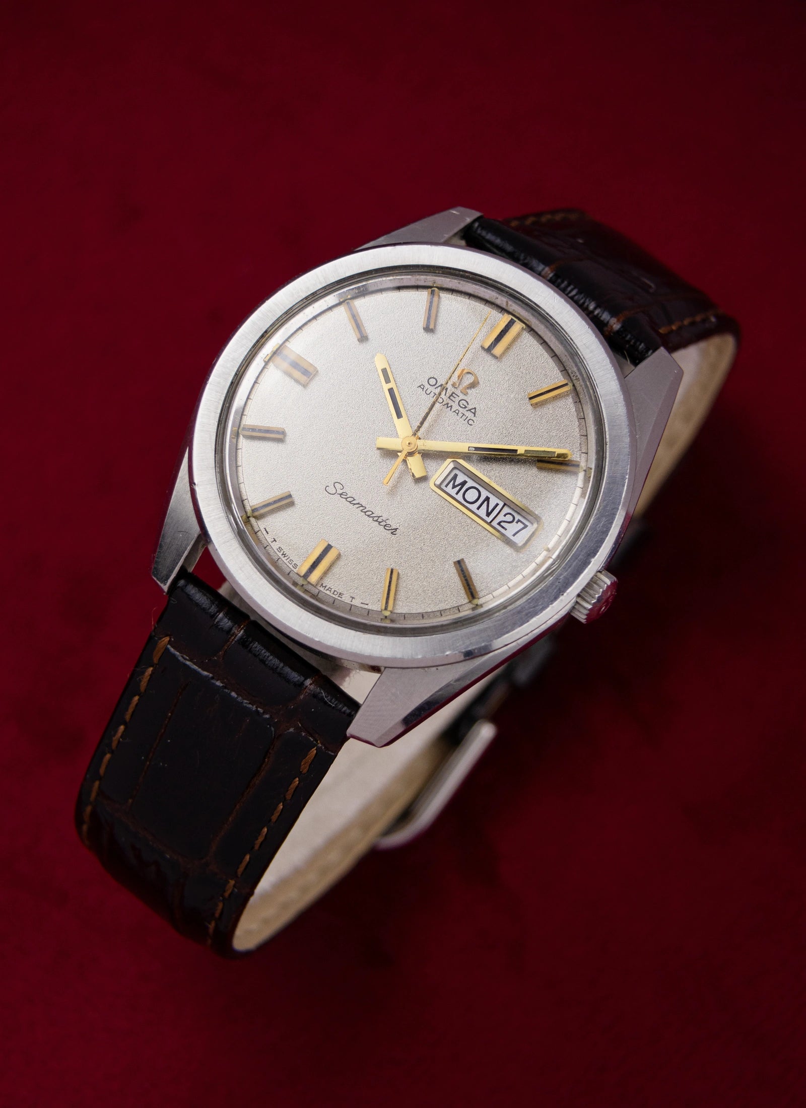 1968 Omega Seamaster Day-Date Sparkle Dial 166.032 cal. 752
