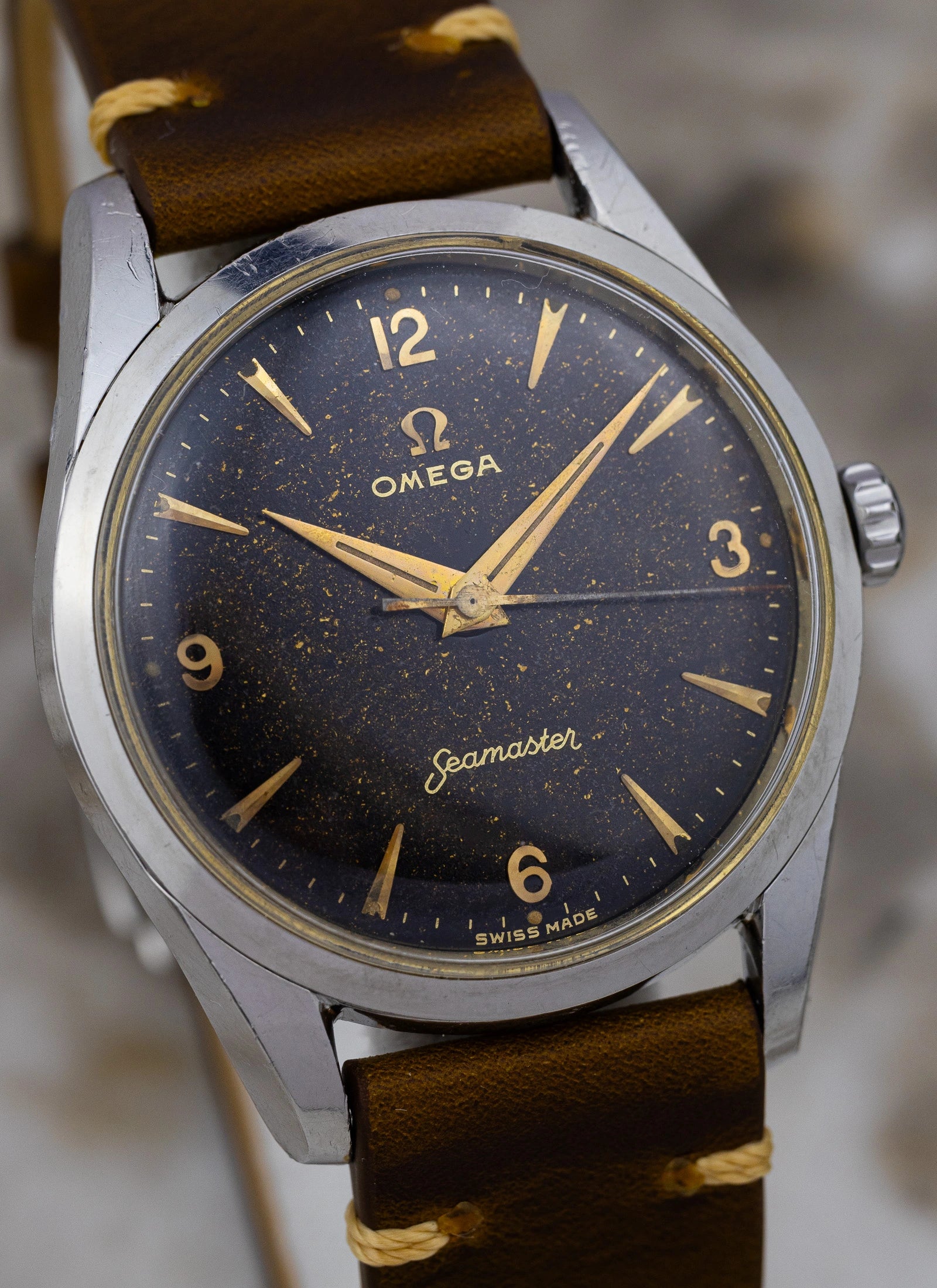 1957 Omega Seamaster Black Gilt Stardust 2938 cal. 284