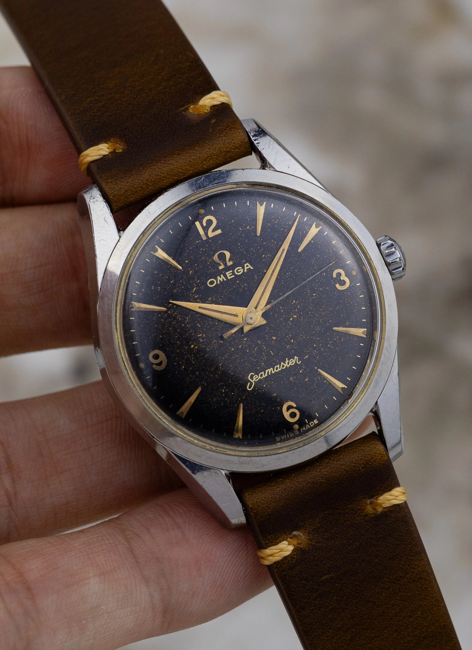 1957 Omega Seamaster Black Gilt Stardust 2938 cal. 284
