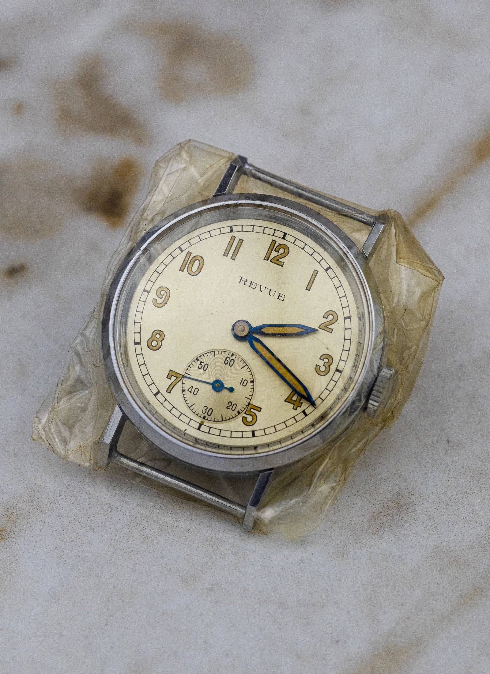 1940/50s Revue Vintage NOS