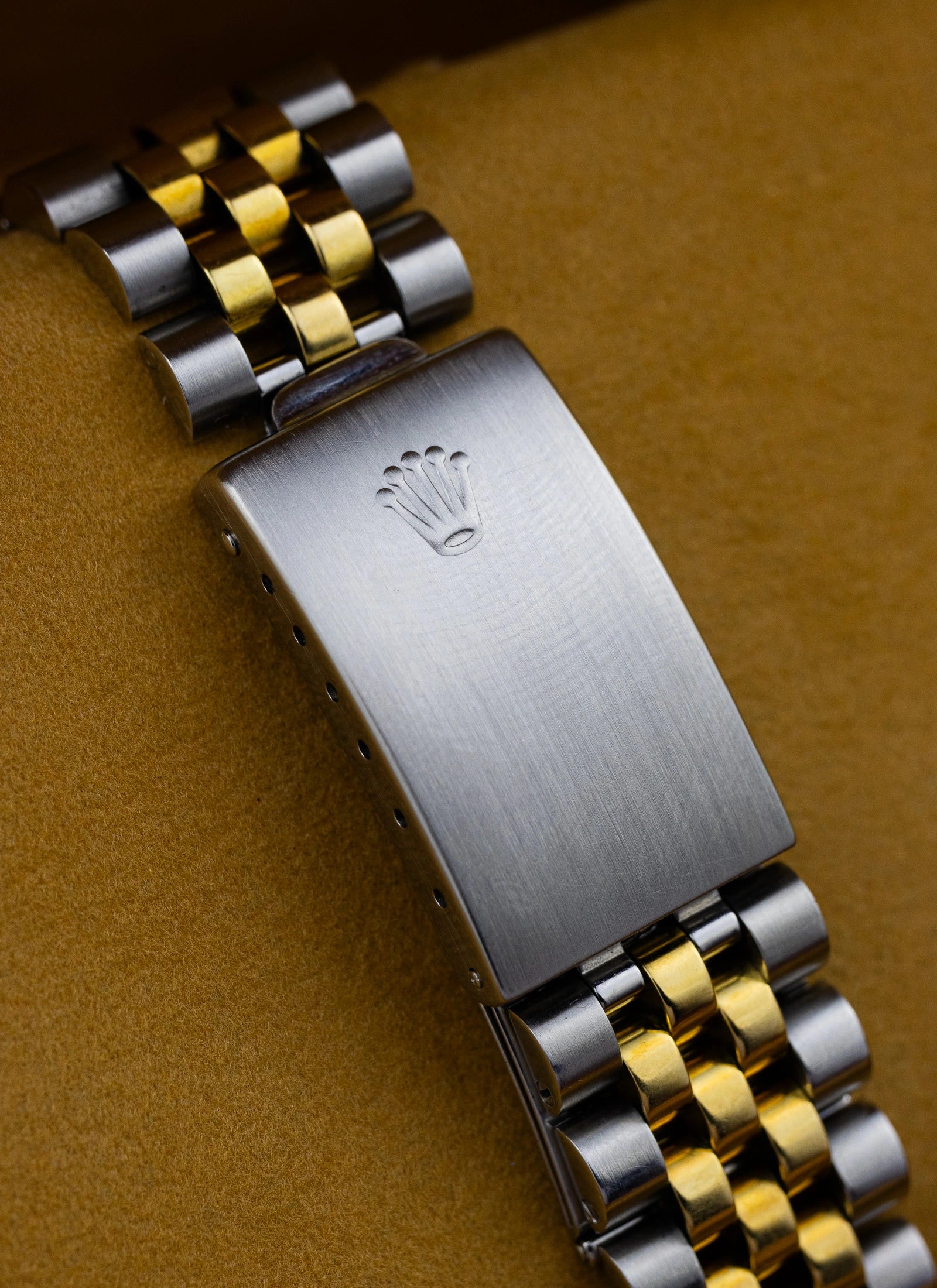 1990 Rolex Datejust Anniversary Dial 16233 Box