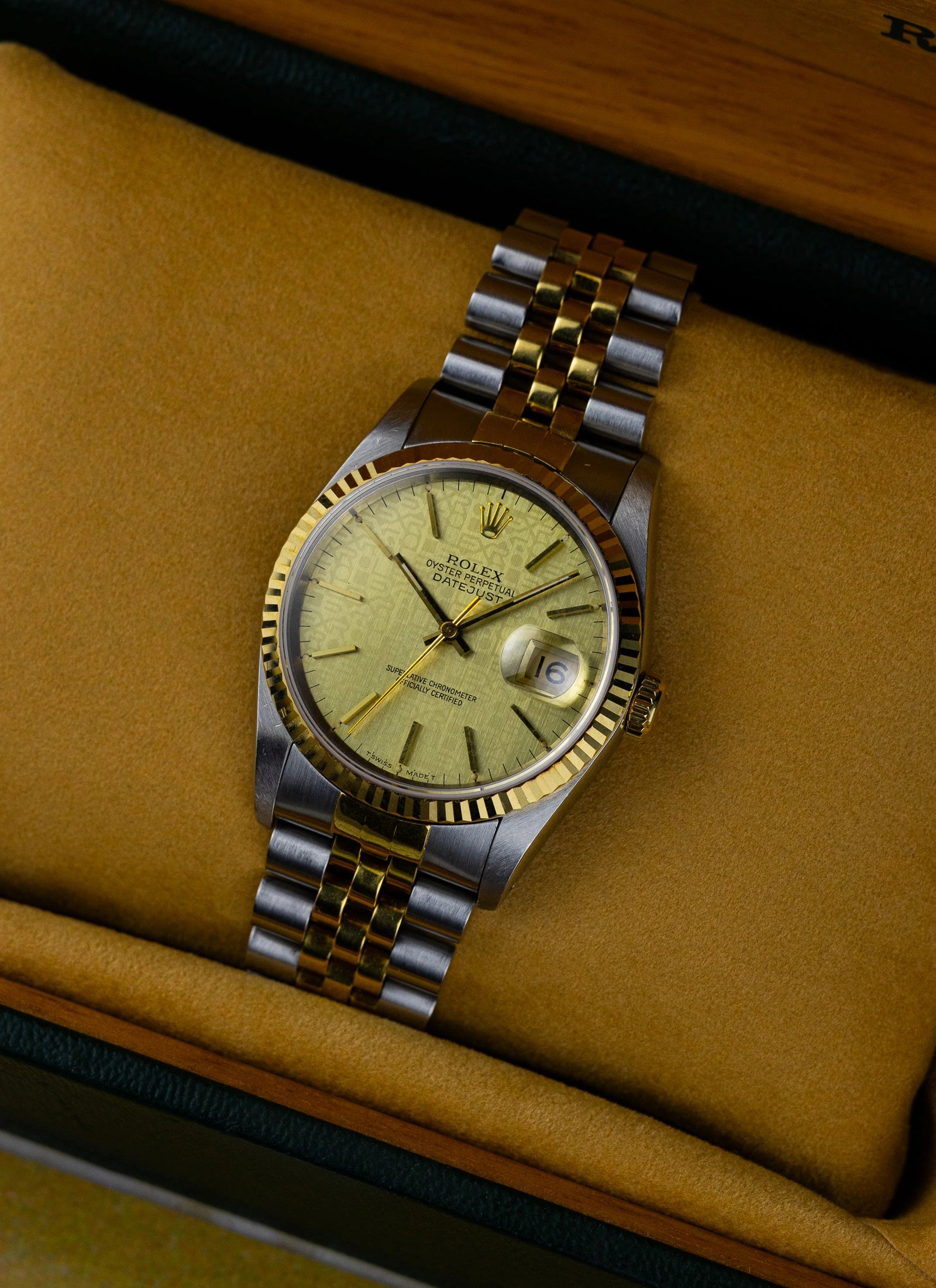 1990 Rolex Datejust Anniversary Dial 16233 Box