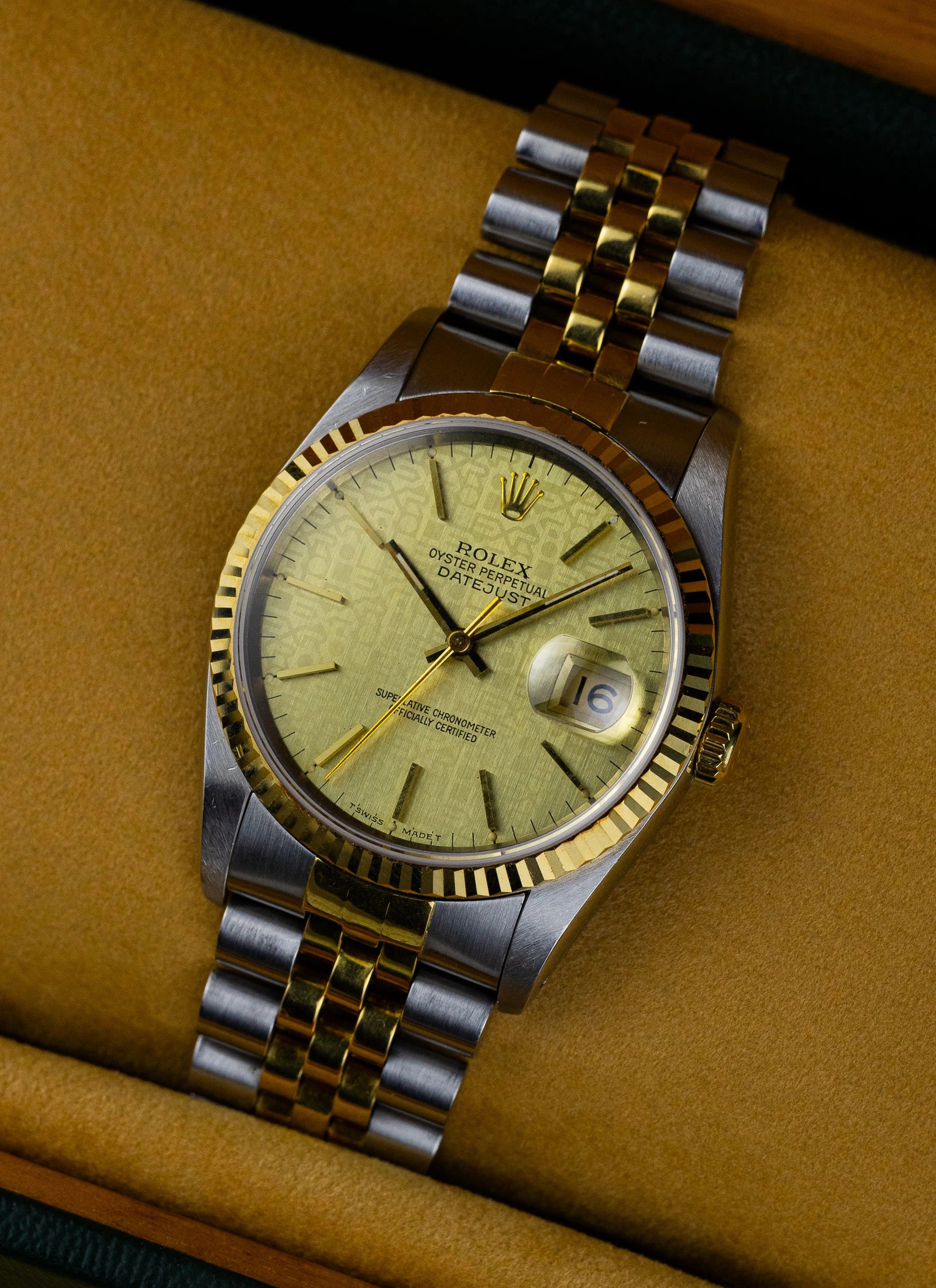 1990 Rolex Datejust Anniversary Dial 16233 Box
