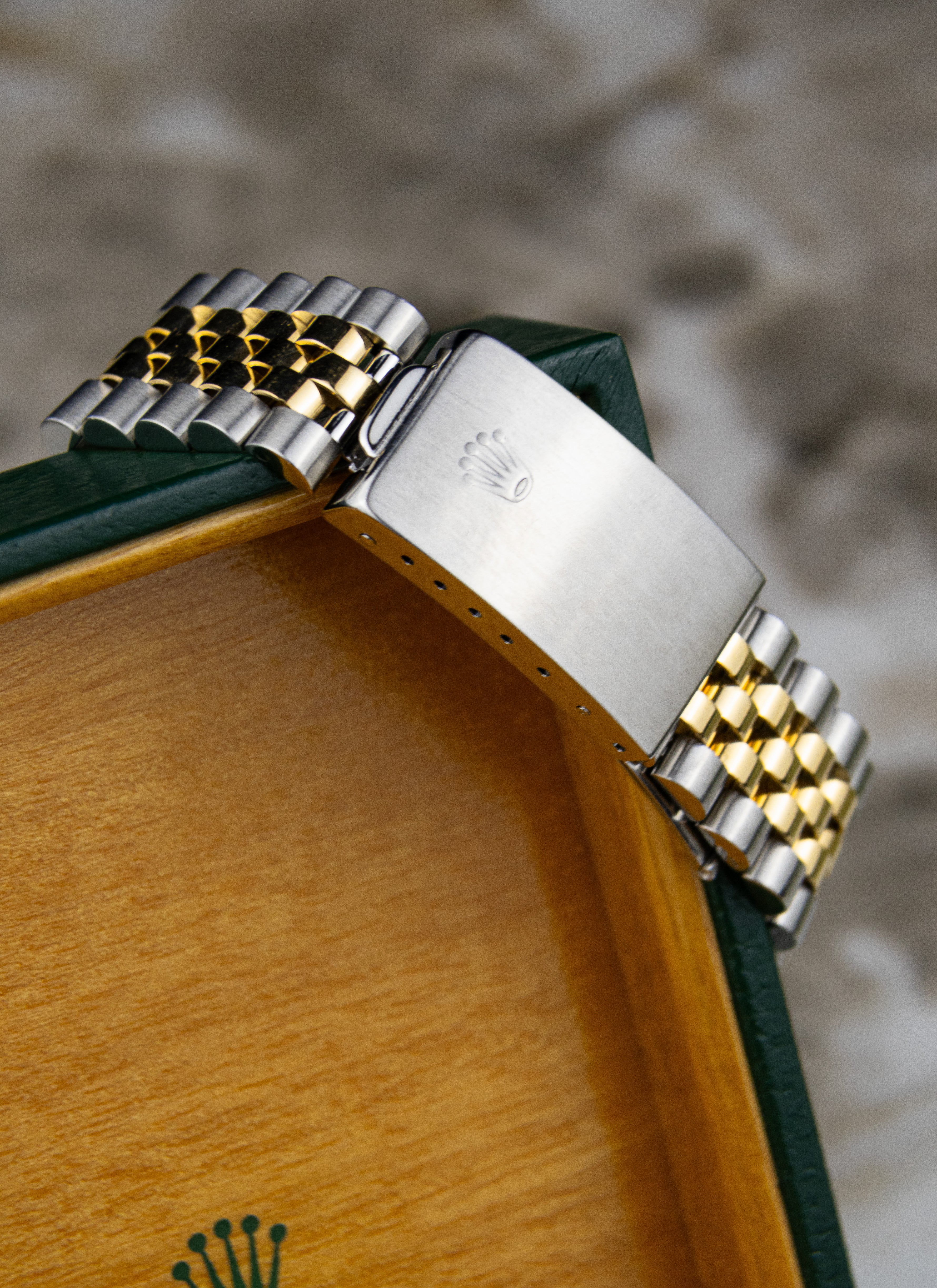 1991 Rolex Datejust 16233 Champagne Dial Full Set