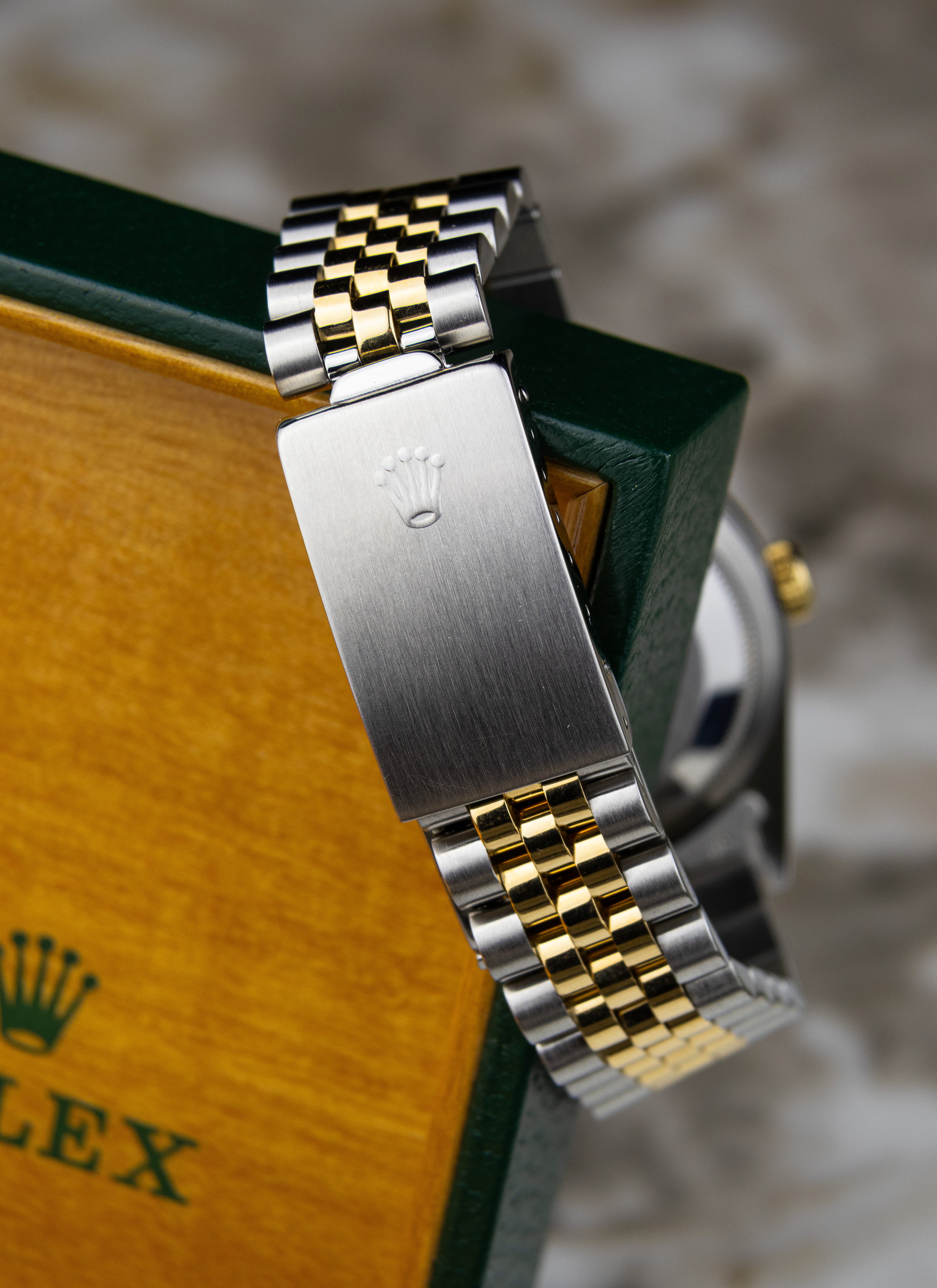 1991 Rolex Datejust 16233 Champagne Dial Full Set