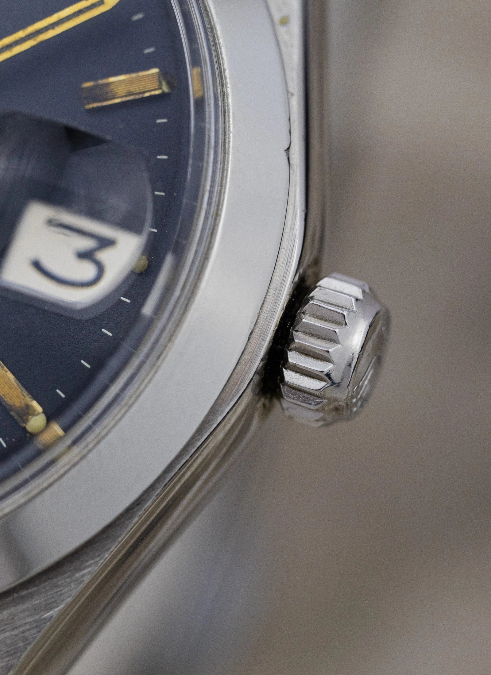 Rolex Oysterdate 6694 Black Dial