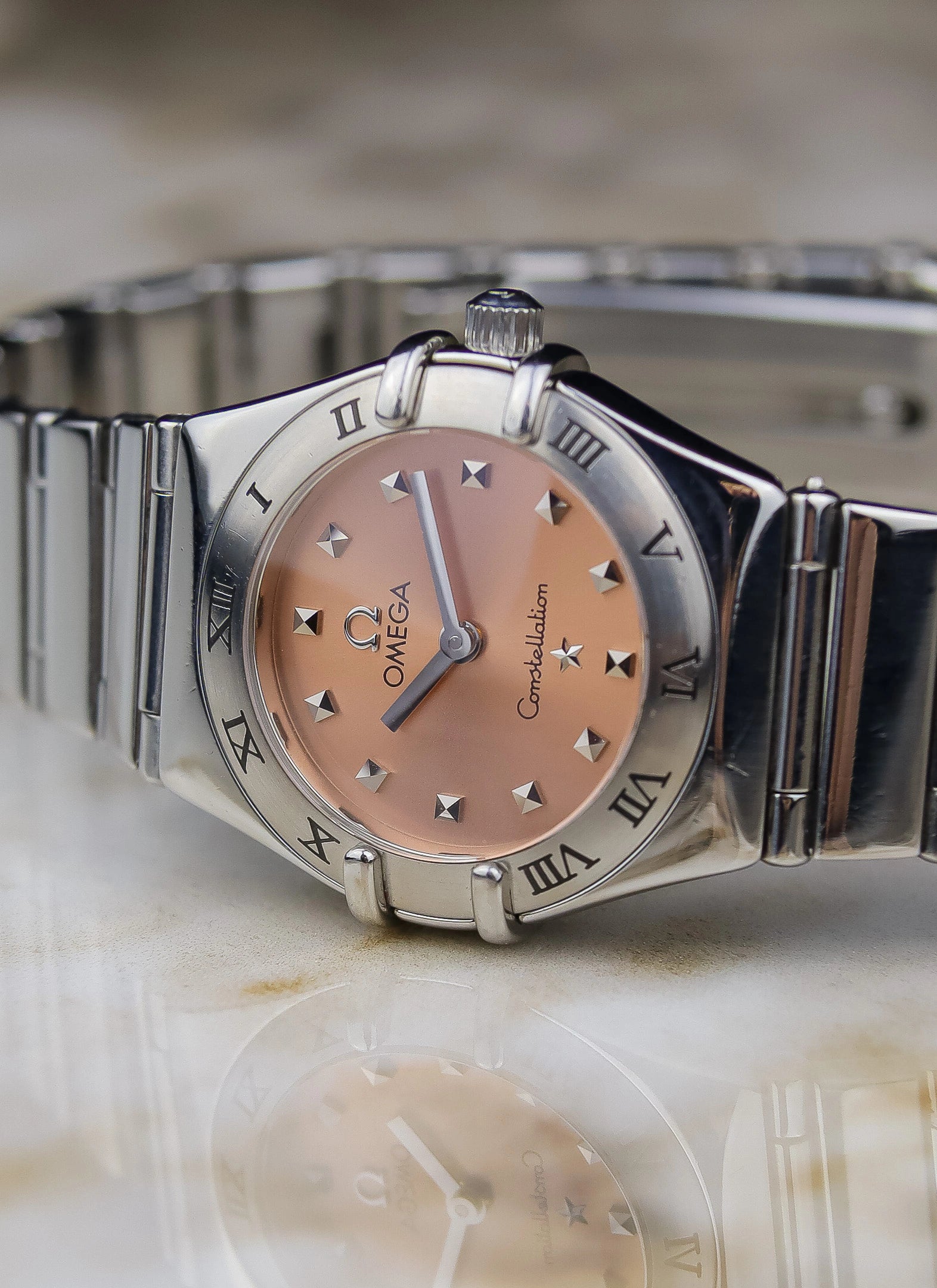 1998 Omega Constellation Manhattan 1561.61 My Choice by Cindy Crawford Salmon Dial