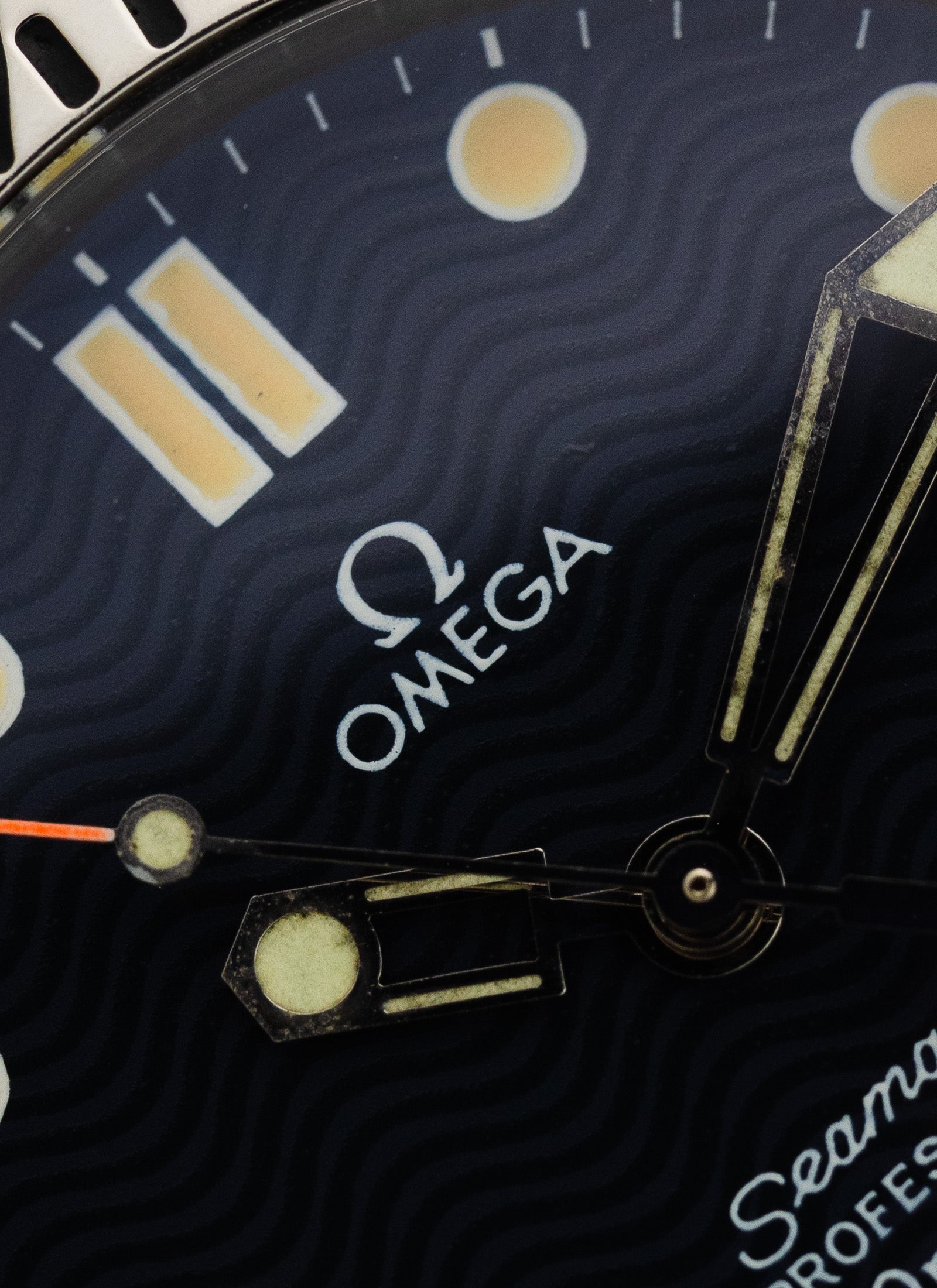 1993 Omega Seamaster Professional 300m Mid Size 2562.80 Box