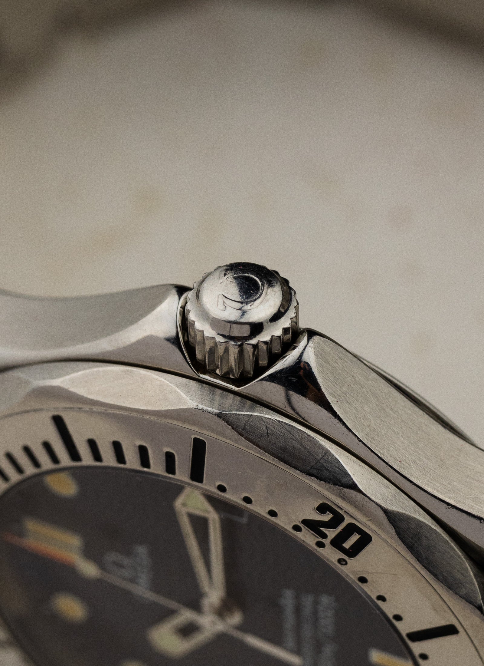 1993 Omega Seamaster Professional 300m Mid Size 2562.80 Box
