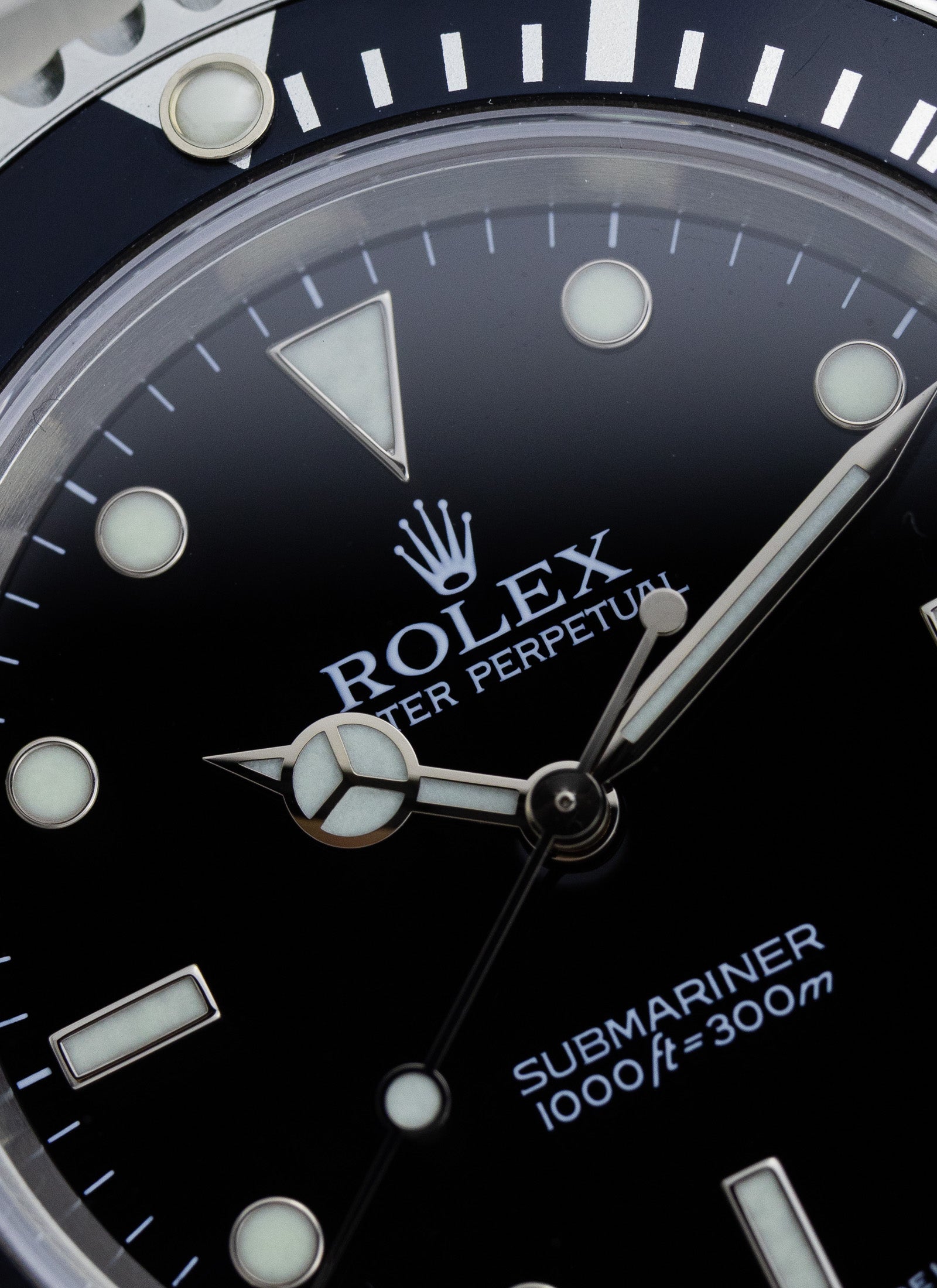 2005/2006 Rolex Submariner No Date 14060M Box