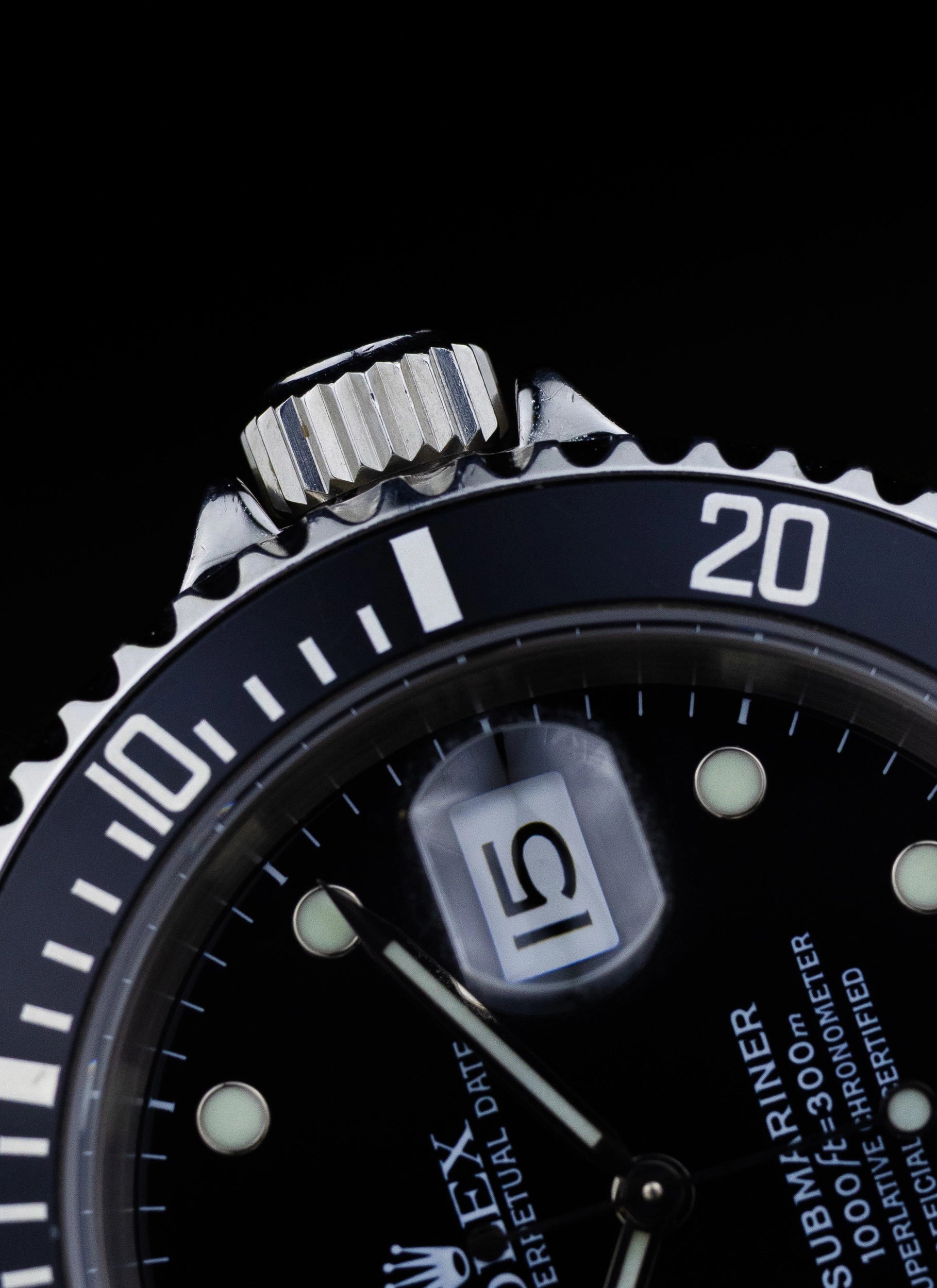 2000 Rolex Submariner Date 16610 Full Set