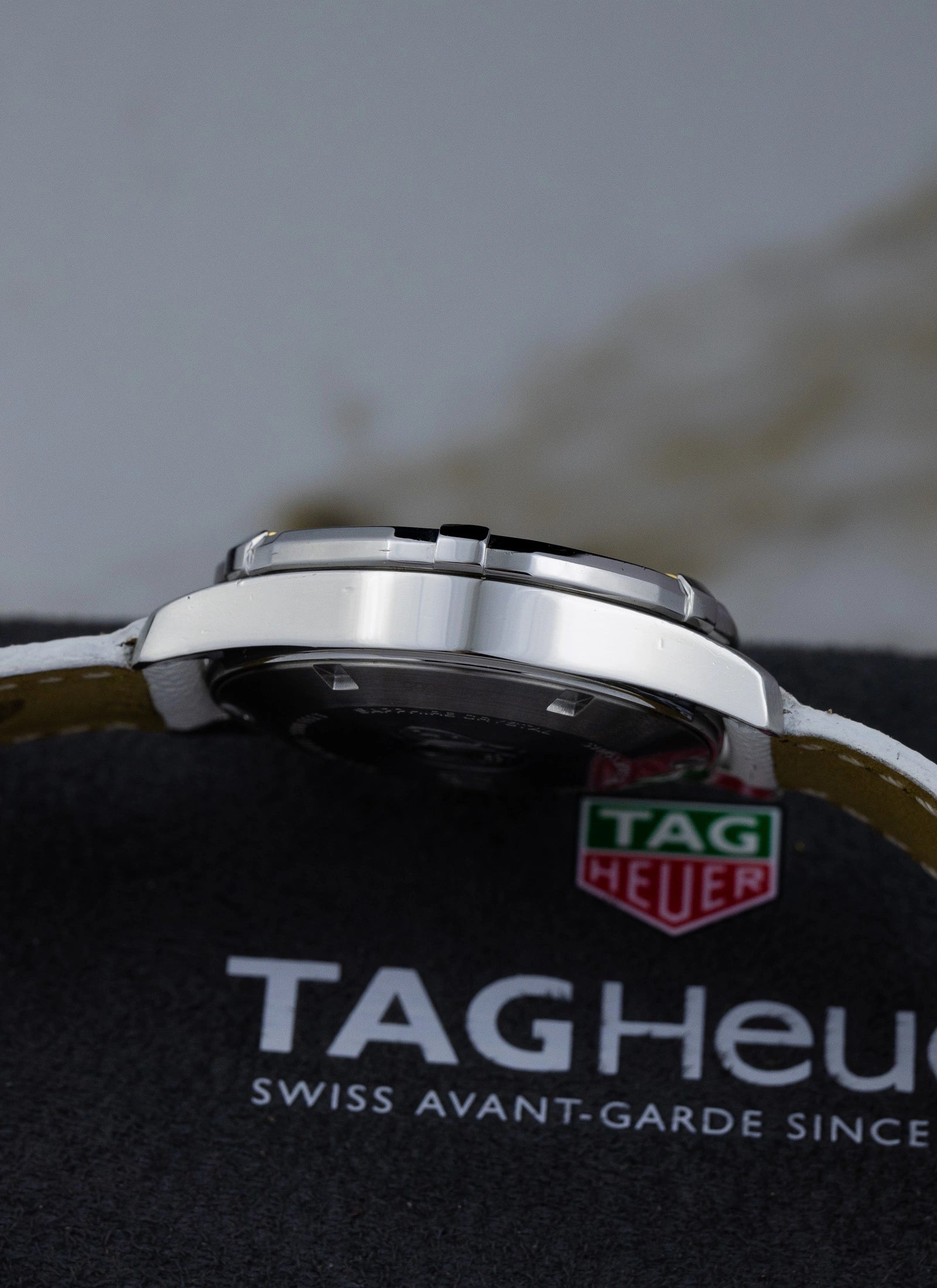 2000s Lady Tag Heuer Aquaracer MOP Diamonds Dial WAY1351 Travel Box