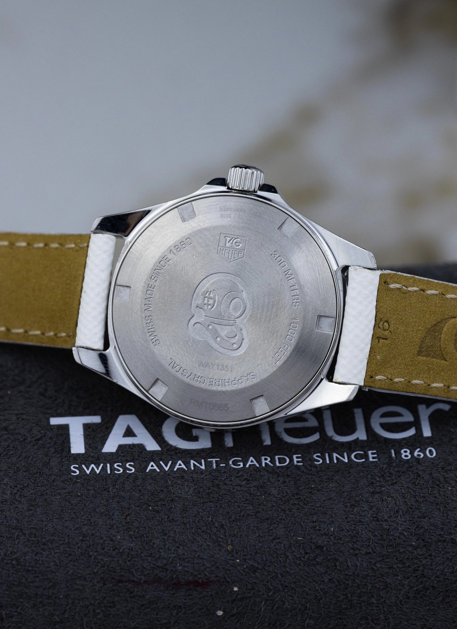 2000s Lady Tag Heuer Aquaracer MOP Diamonds Dial WAY1351 Travel Box