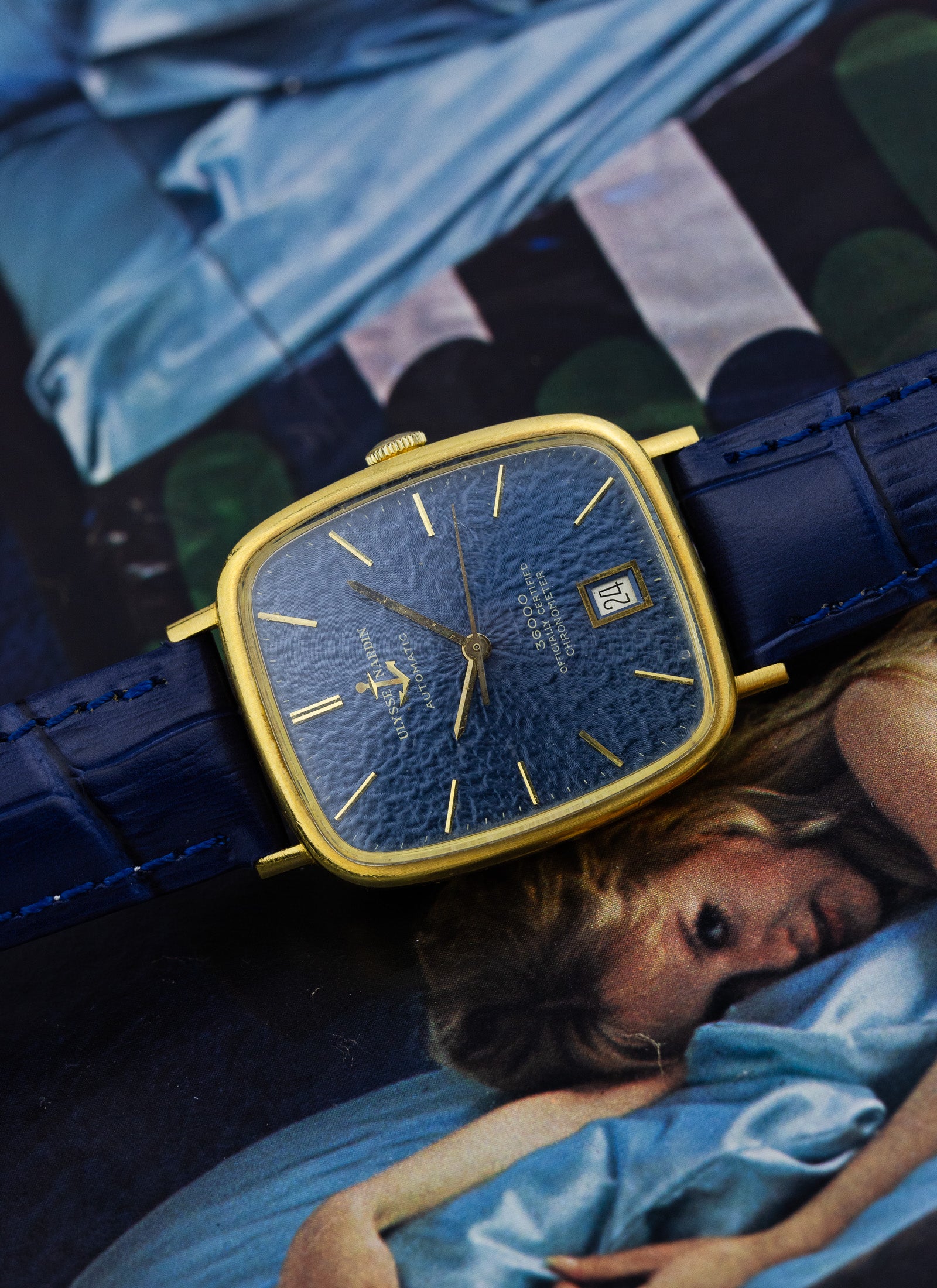 1970s 18K Ulysse Nardin Tonneau 36000 Navy Dial 8620 cal. NB11QU