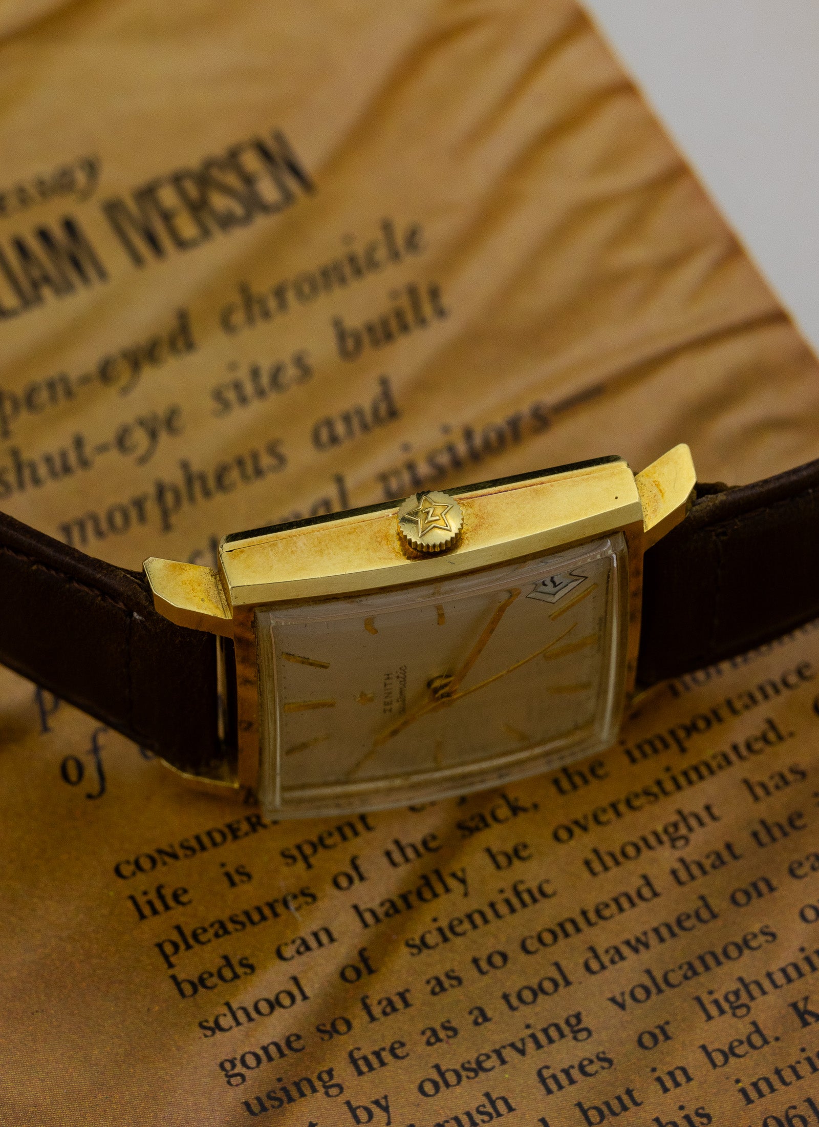 1970s 18K Zenith Automatic Square cal. 2542