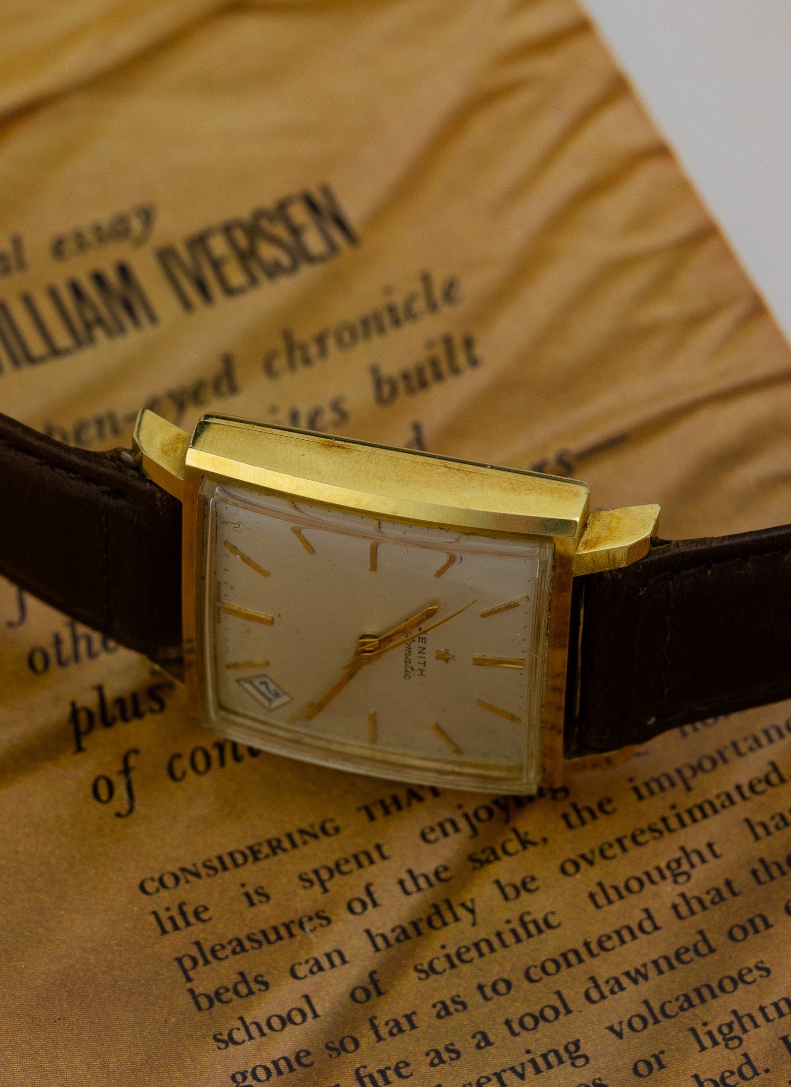 1970s 18K Zenith Automatic Square cal. 2542